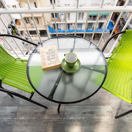 Downtown Luxury Boutique Suites : The Yellow Suite เทสซาโลนิกิ ภายนอก รูปภาพ