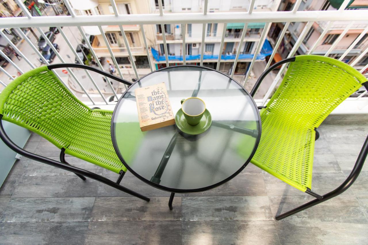 Downtown Luxury Boutique Suites : The Yellow Suite เทสซาโลนิกิ ภายนอก รูปภาพ